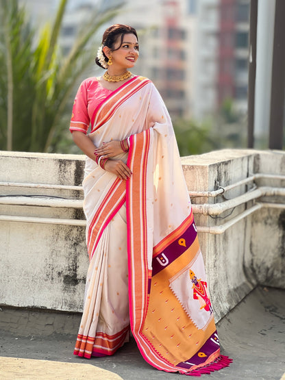 White Pure Rakhumai Silk Vitthala Paithani Soft Silk Saree 