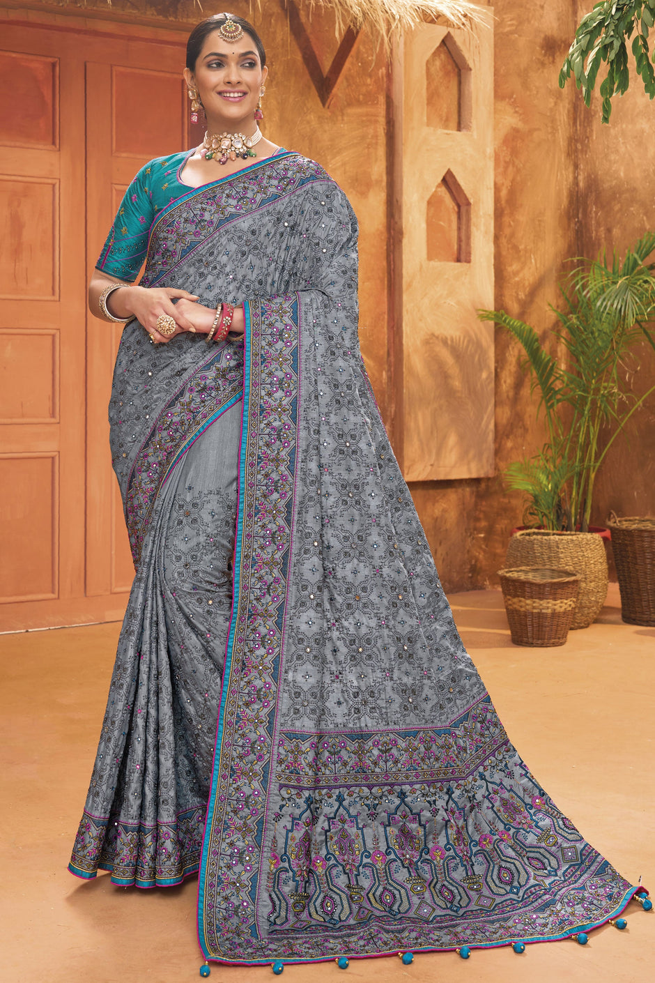 Bridal Wedding Grey Kacchi Work Banarasi Silk Saree