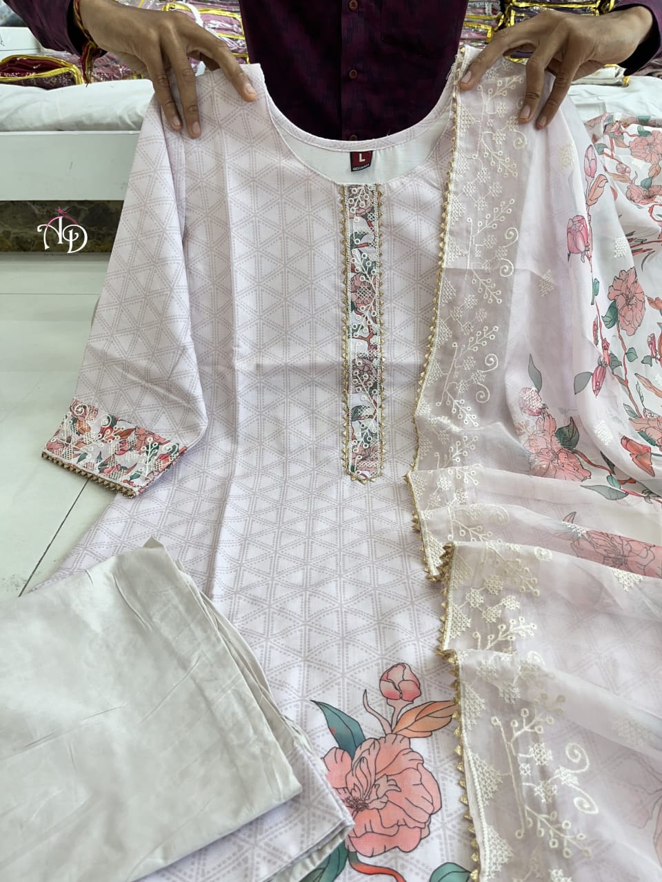 Lilan Salwar Suite