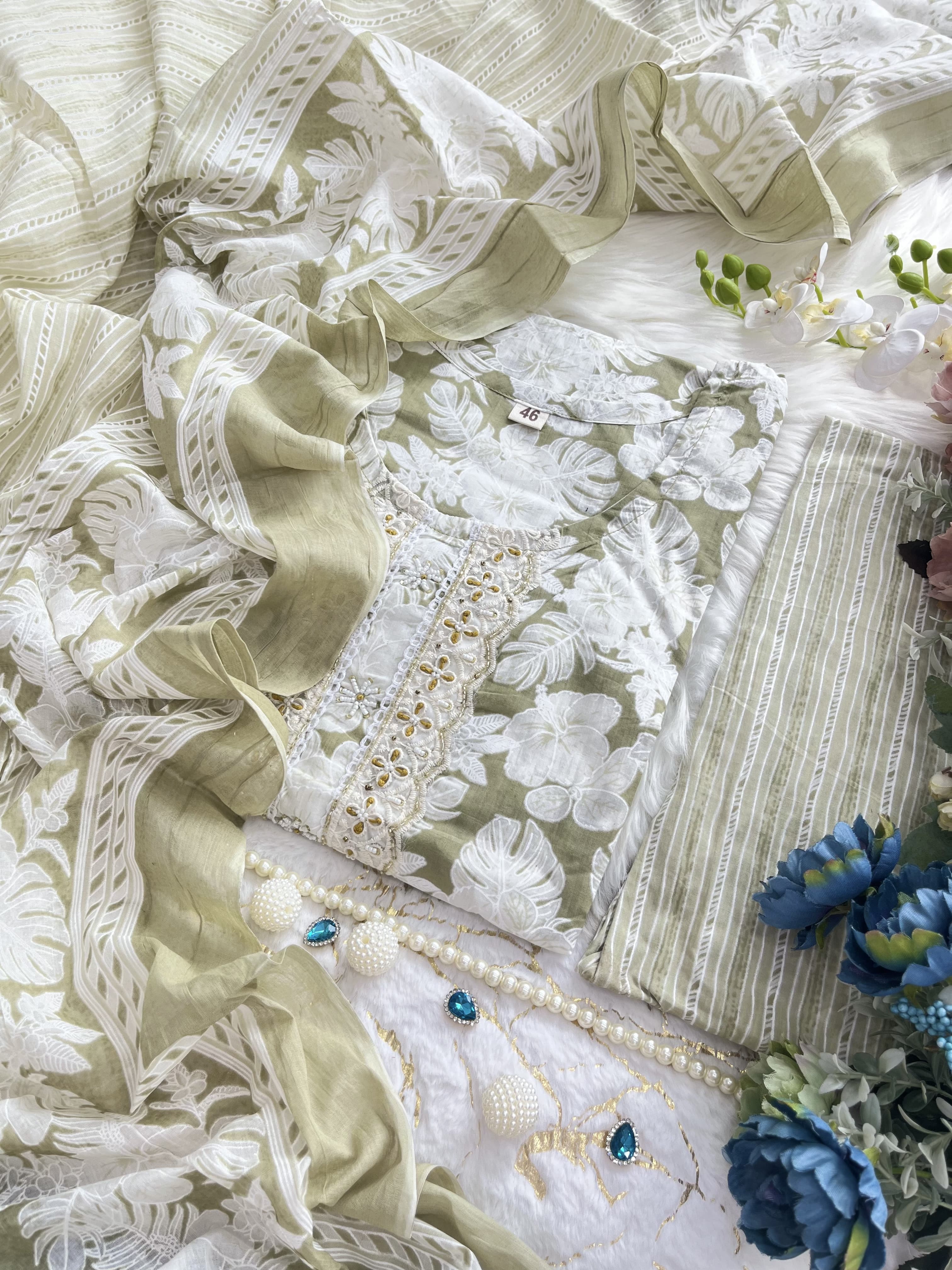 Pulse Size Salwar Suite