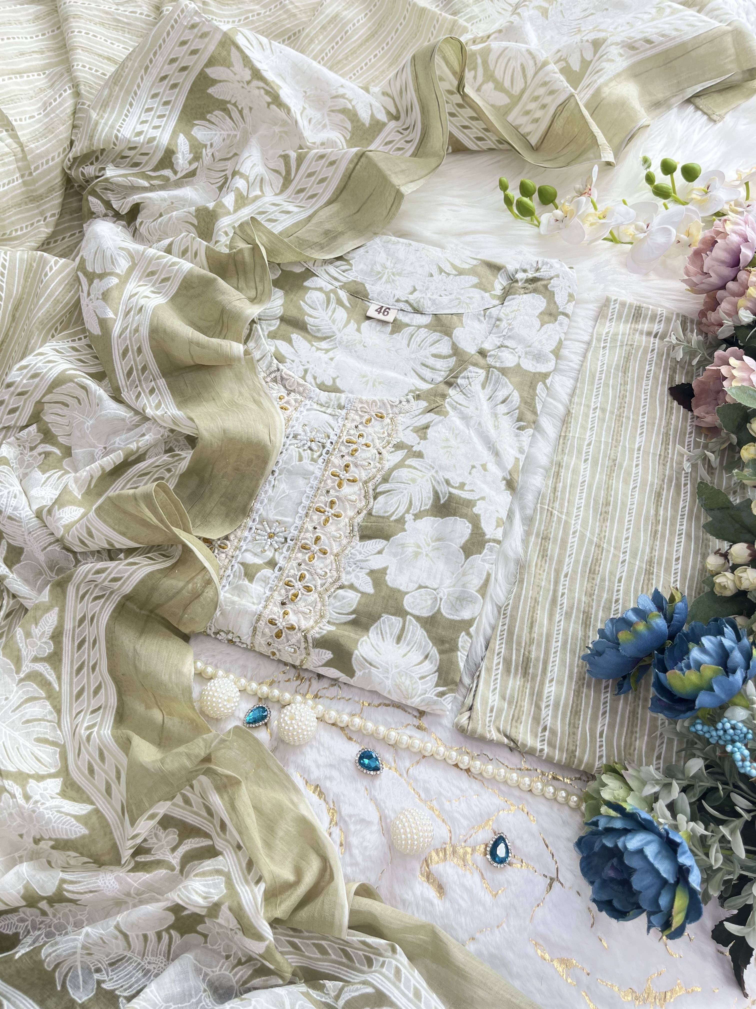 Pulse Size Salwar Suite