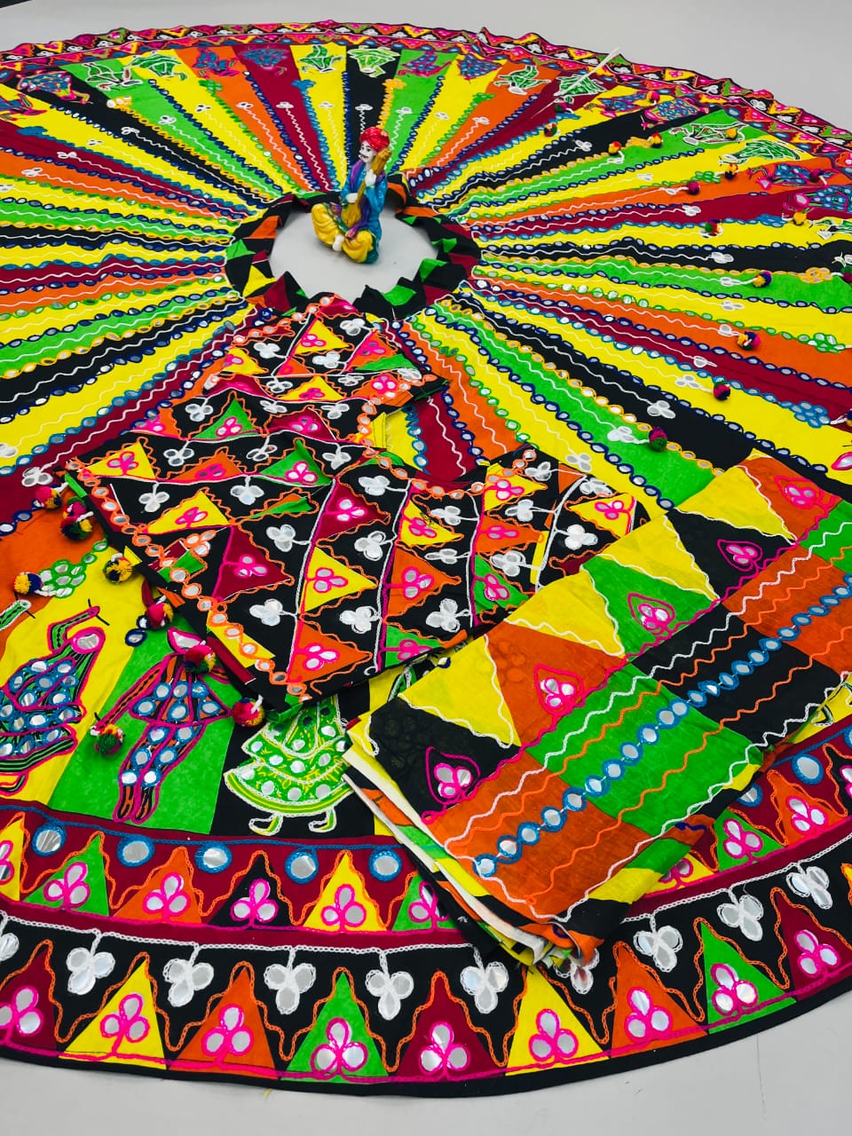 Fancy Navratri Wear Lehenga Choli