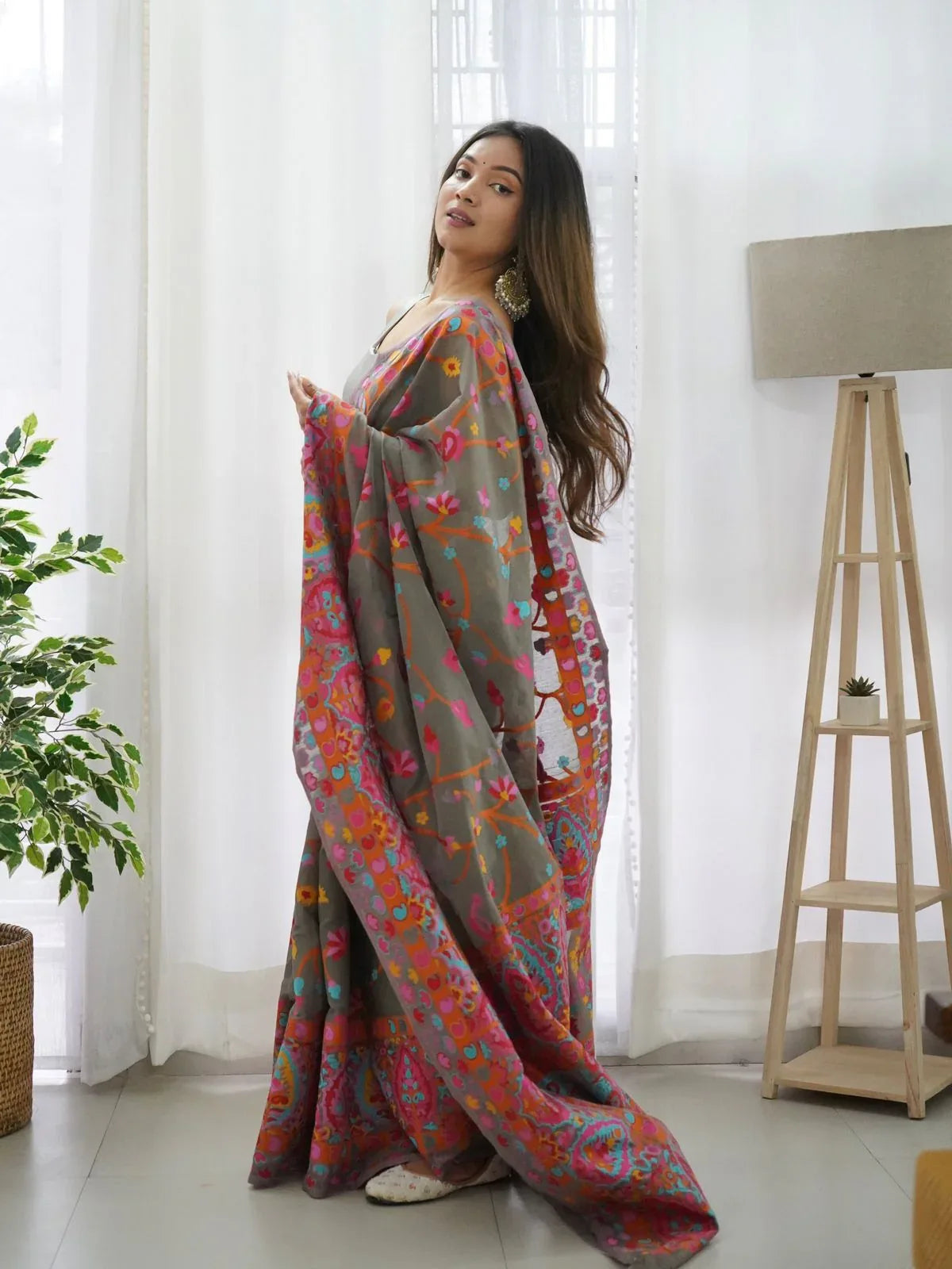 Fancy Kashmiri Pasmina Kachi Work Saree - Anant Exports