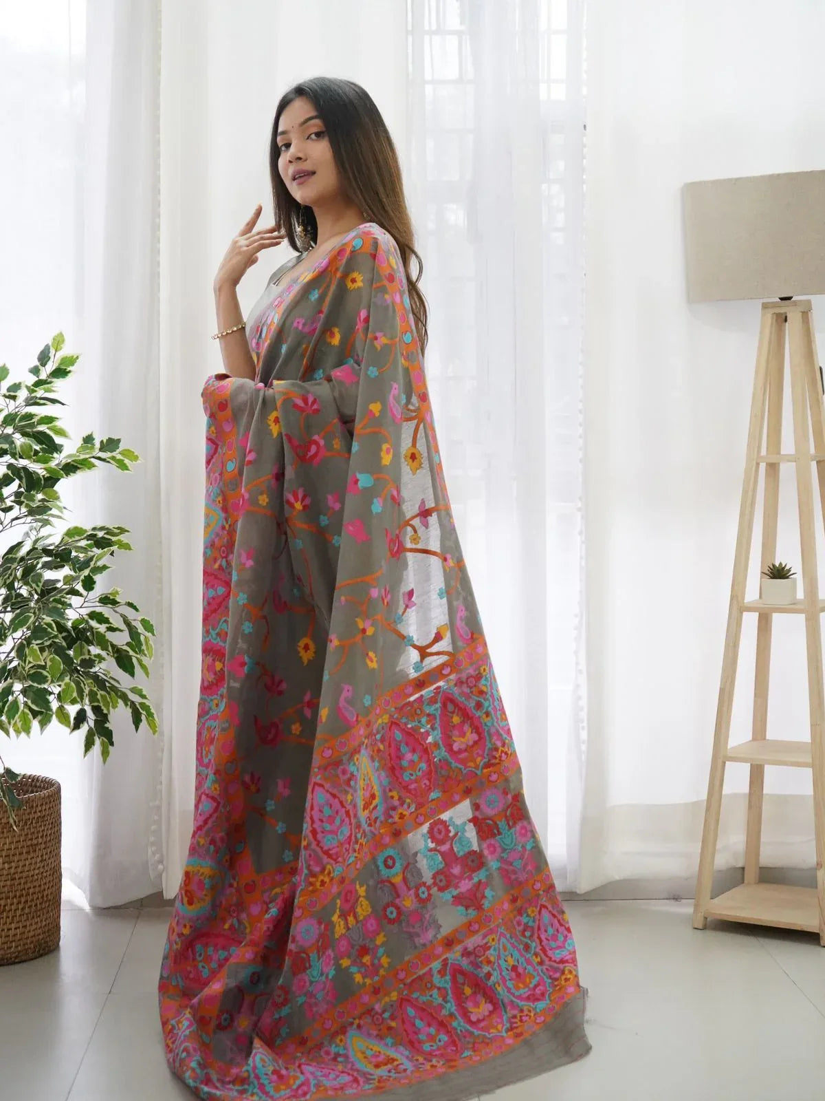 Fancy Kashmiri Pasmina Kachi Work Saree - Anant Exports