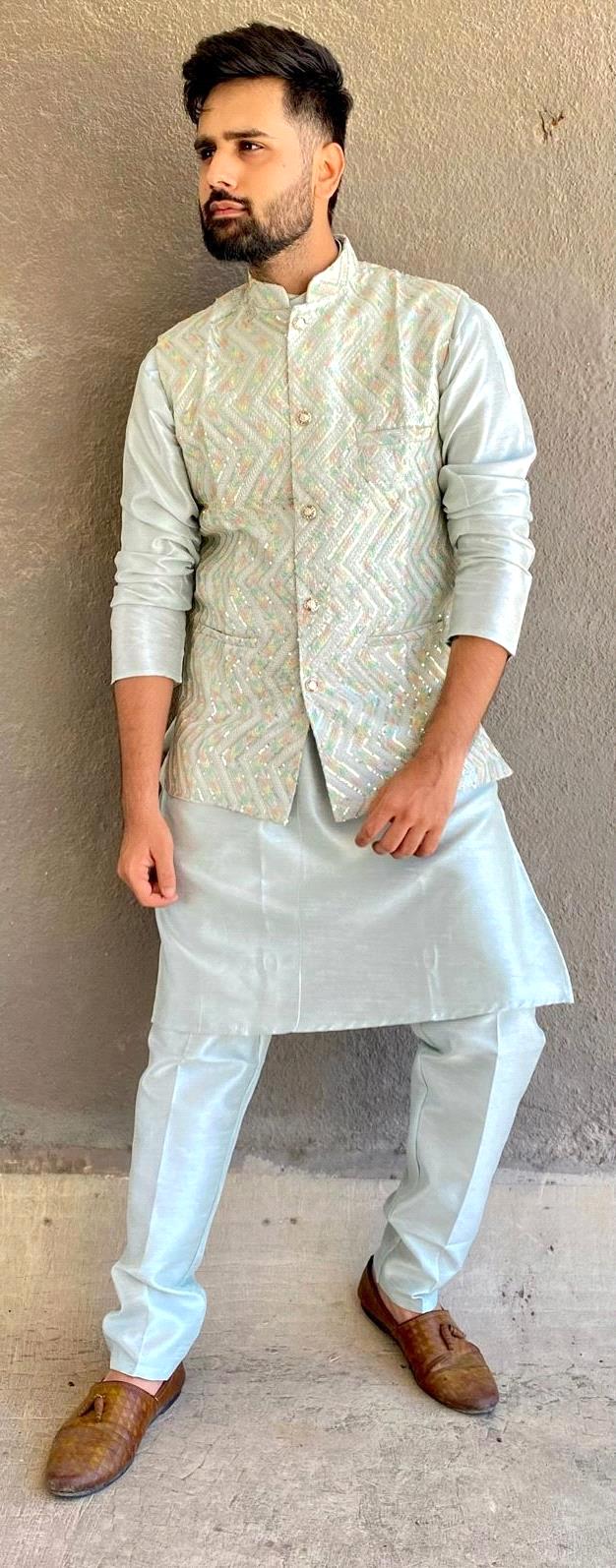 Manyavar Traditional Wear Kurta Pajama With Koti - Main Image