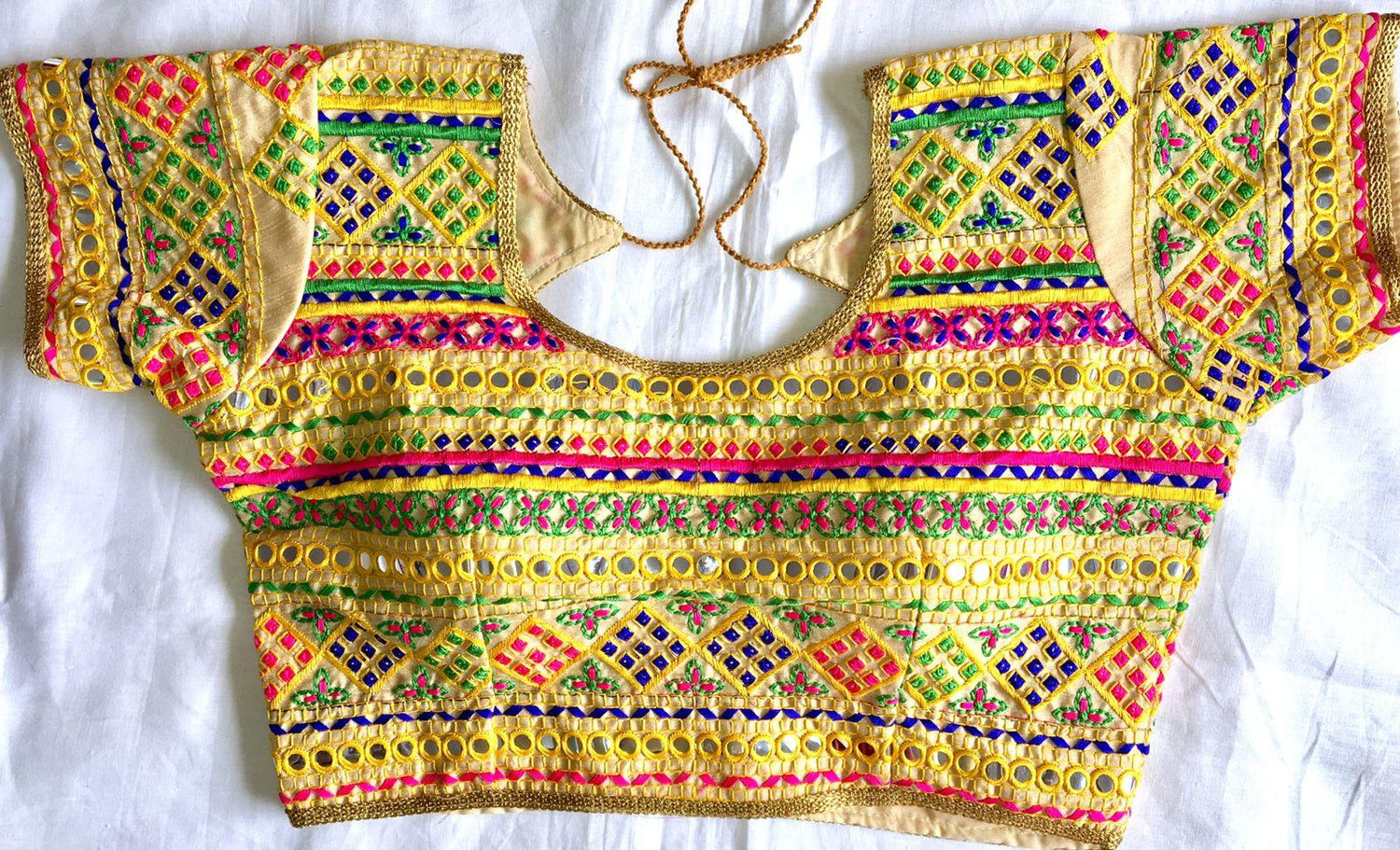 Fancy Chokdi Gamthi Blouse - Anant Exports