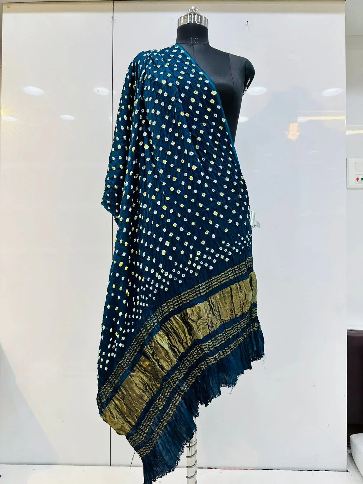 PURE HANDMADE BANDHANI DUPPTA - Anant Exports