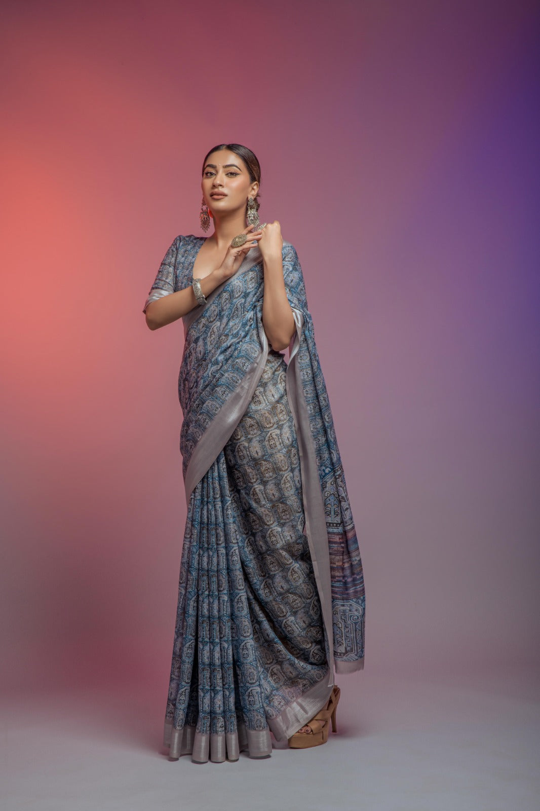 Della Linen Fancy Wear Saree