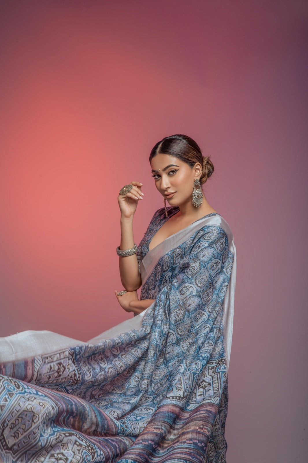 Della Linen Fancy Wear Saree