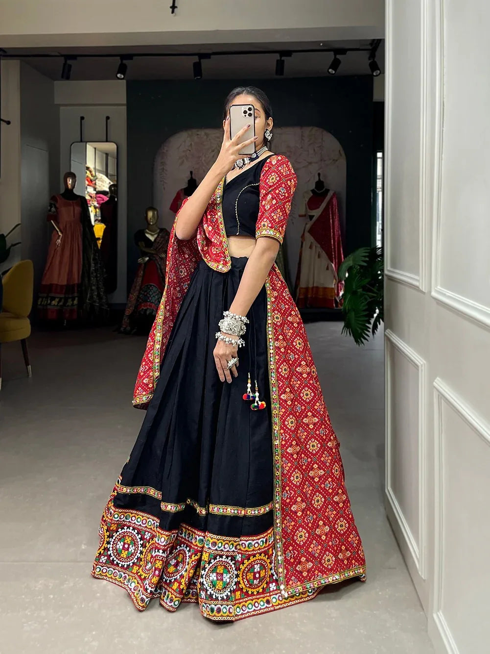 Navratri Wear Lehenga Choli D.No 1655 - Anant Exports