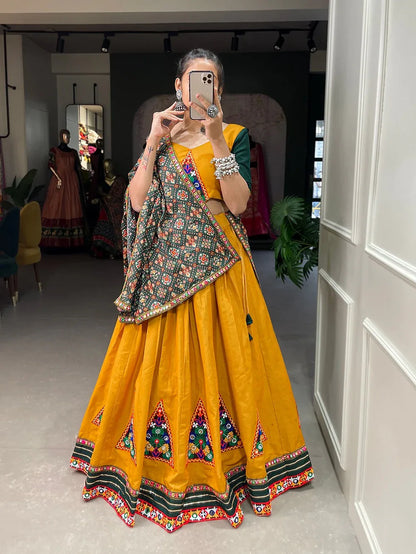 Navratri Wear Lehenga Choli D.No. 1654 - Anant Exports