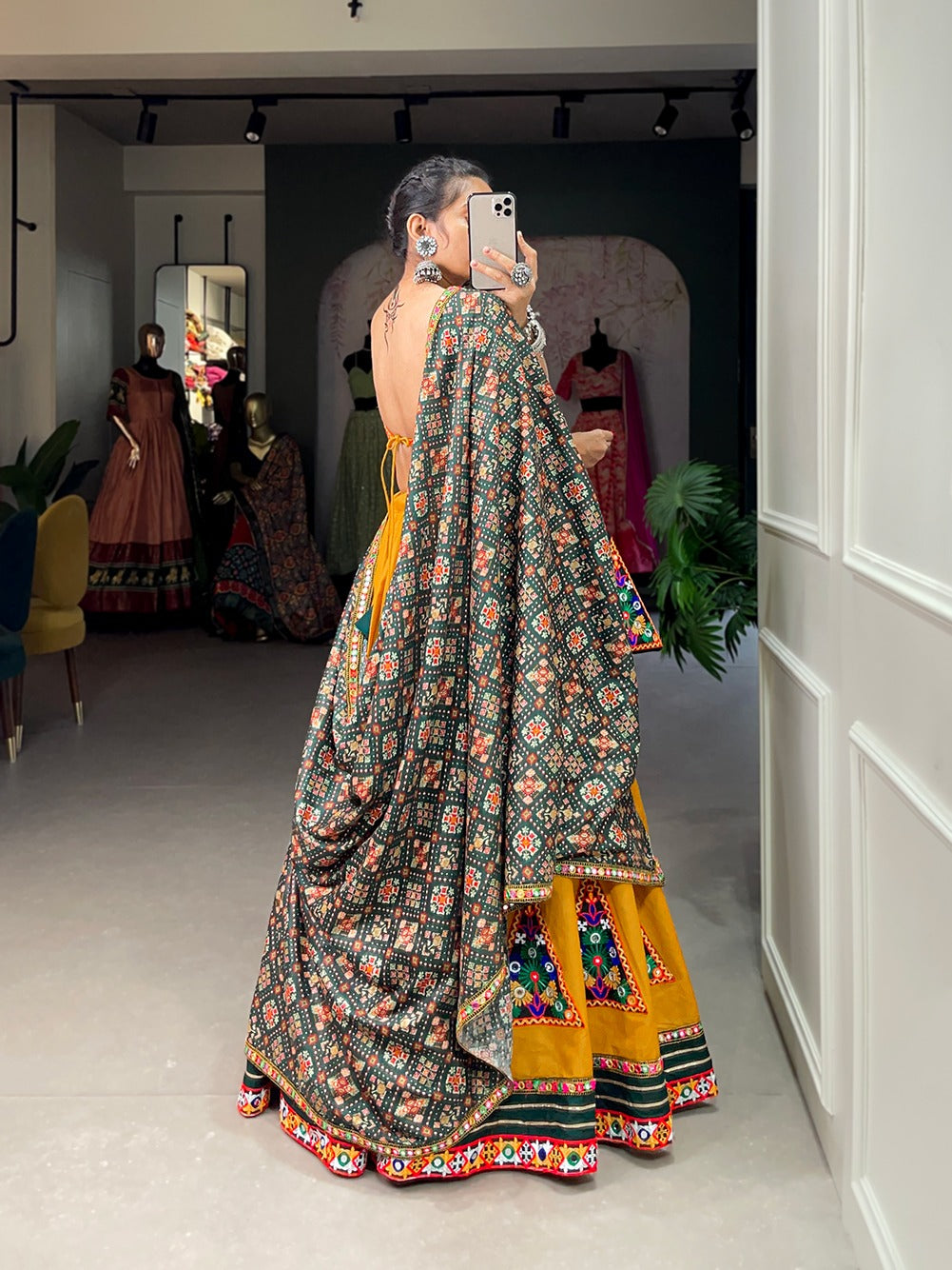 Navratri Wear Lehenga Choli D.No. 1654