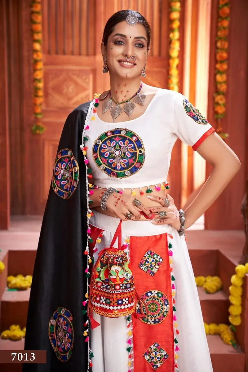 RAJWADI VOL -3 NAVRATRI TRADITIONAL CHANIYA CHOLI D.NO. 7013 - Anant Exports