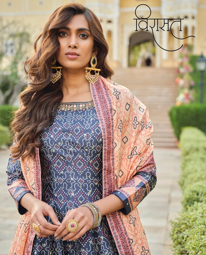 Ratrani Designer Wear Gown D.No. 5002 - Anant Exports