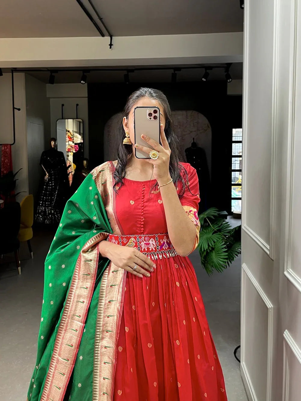 Ocassion Wear Paithani Gown D.No 5303 - Anant Exports