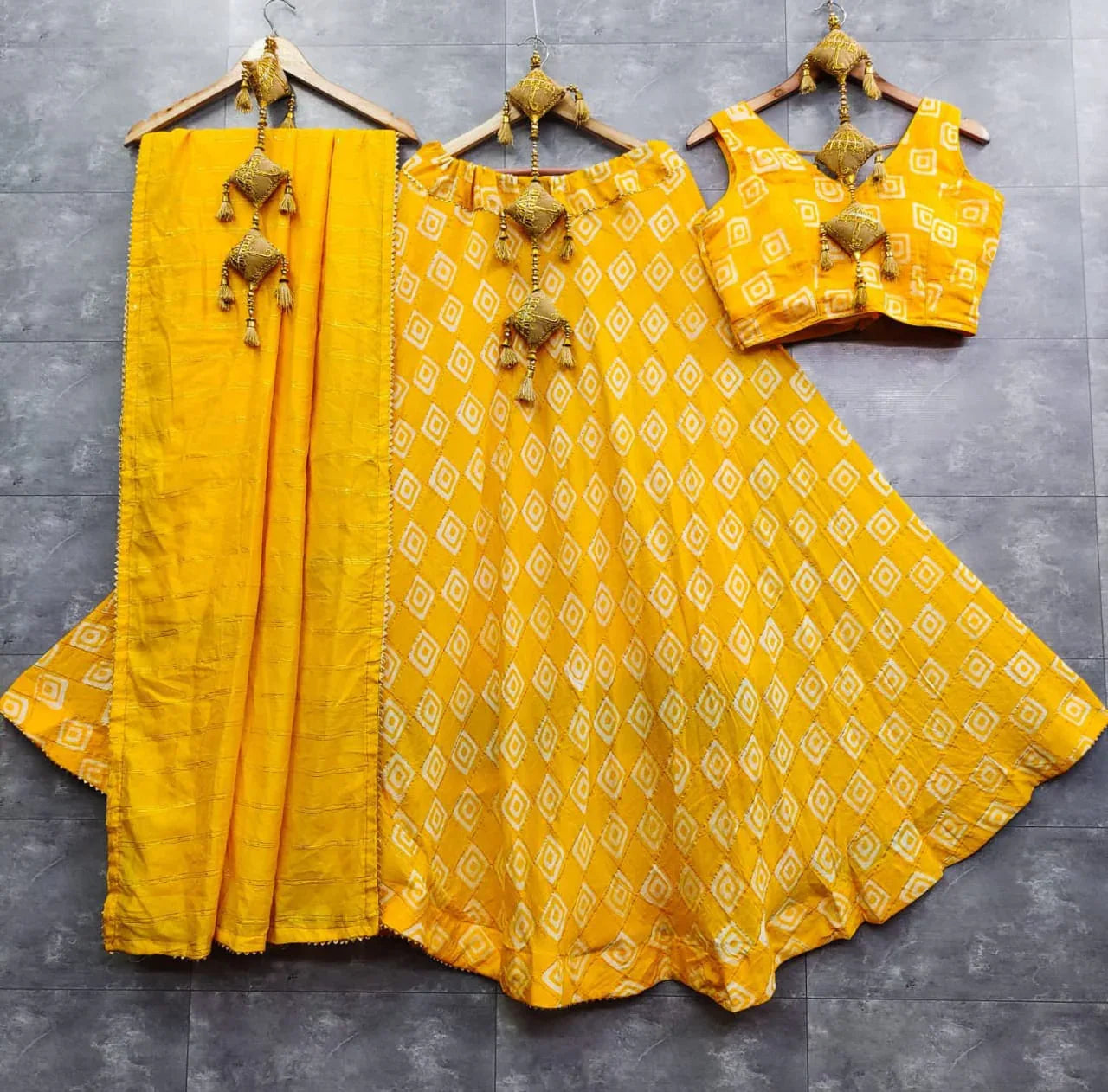 Hand Batik Chaniya Choli - Anant Exports