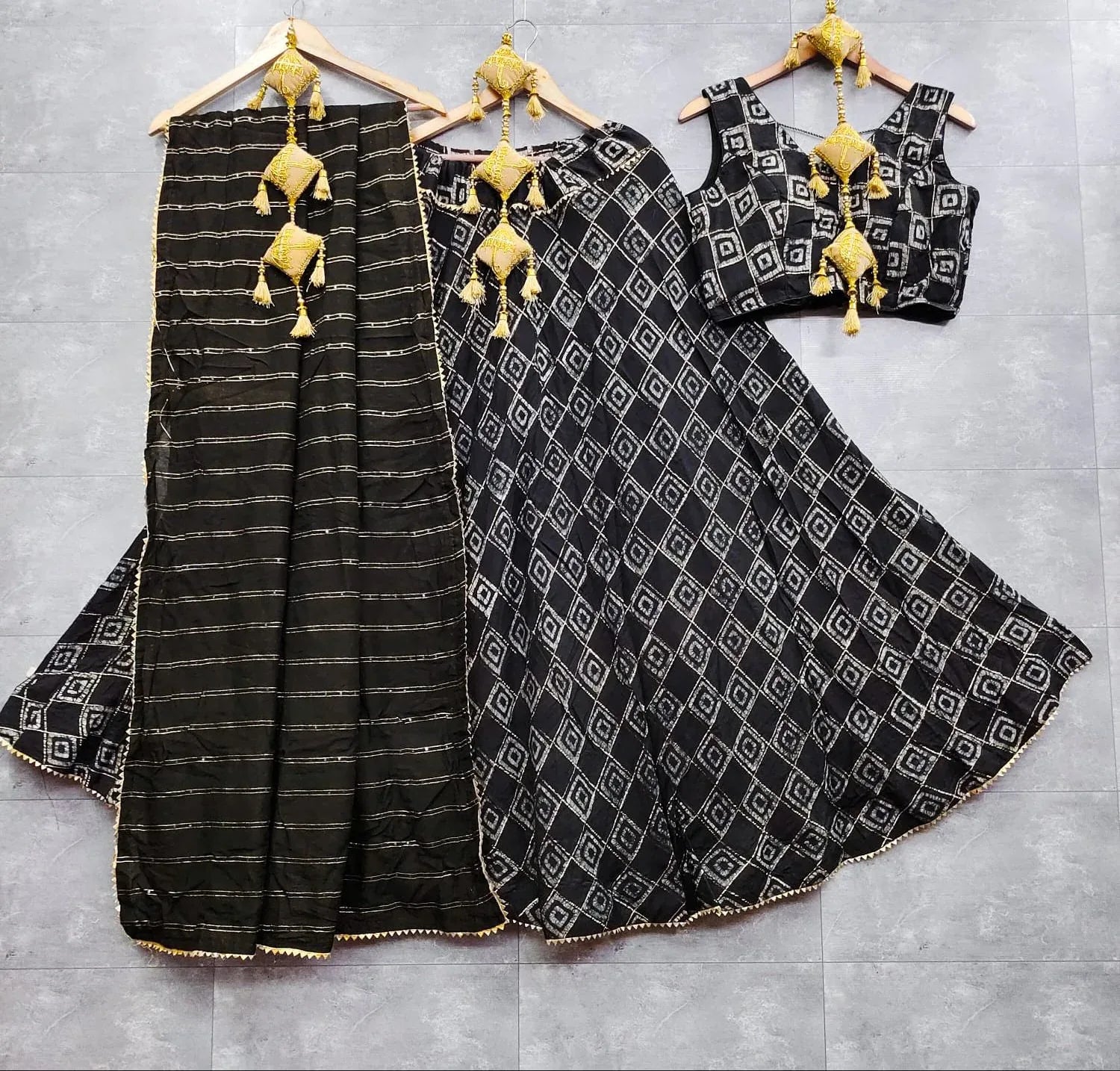 Hand Batik Chaniya Choli - Anant Exports