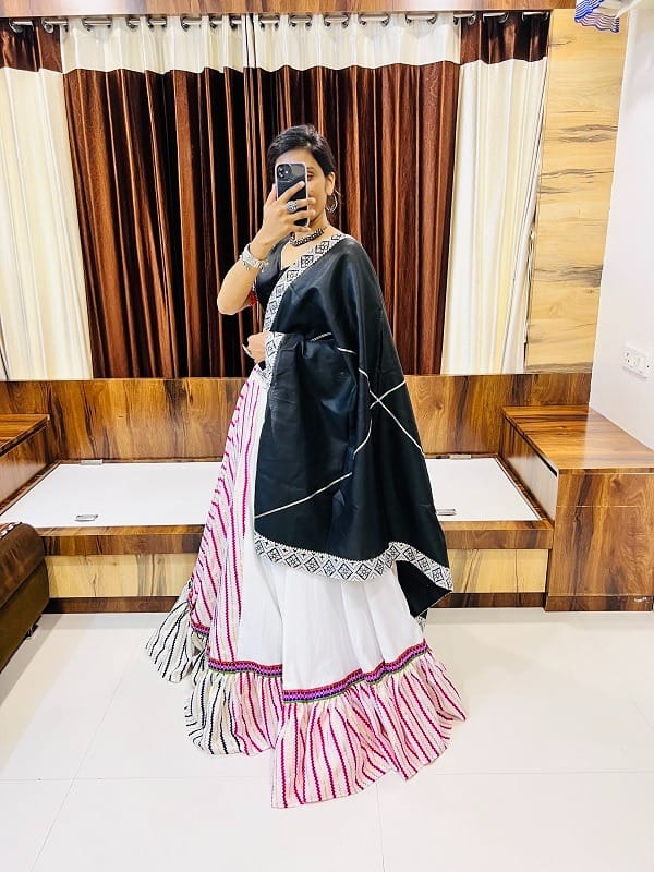 Navratri Special Traditional Looks For Lehenga choli Dno 7041