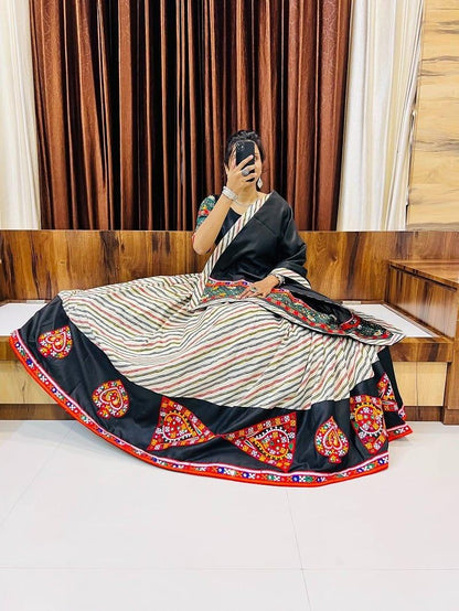 Navratri Wear Chaniya Choli D.No. 7048 - Anant Exports