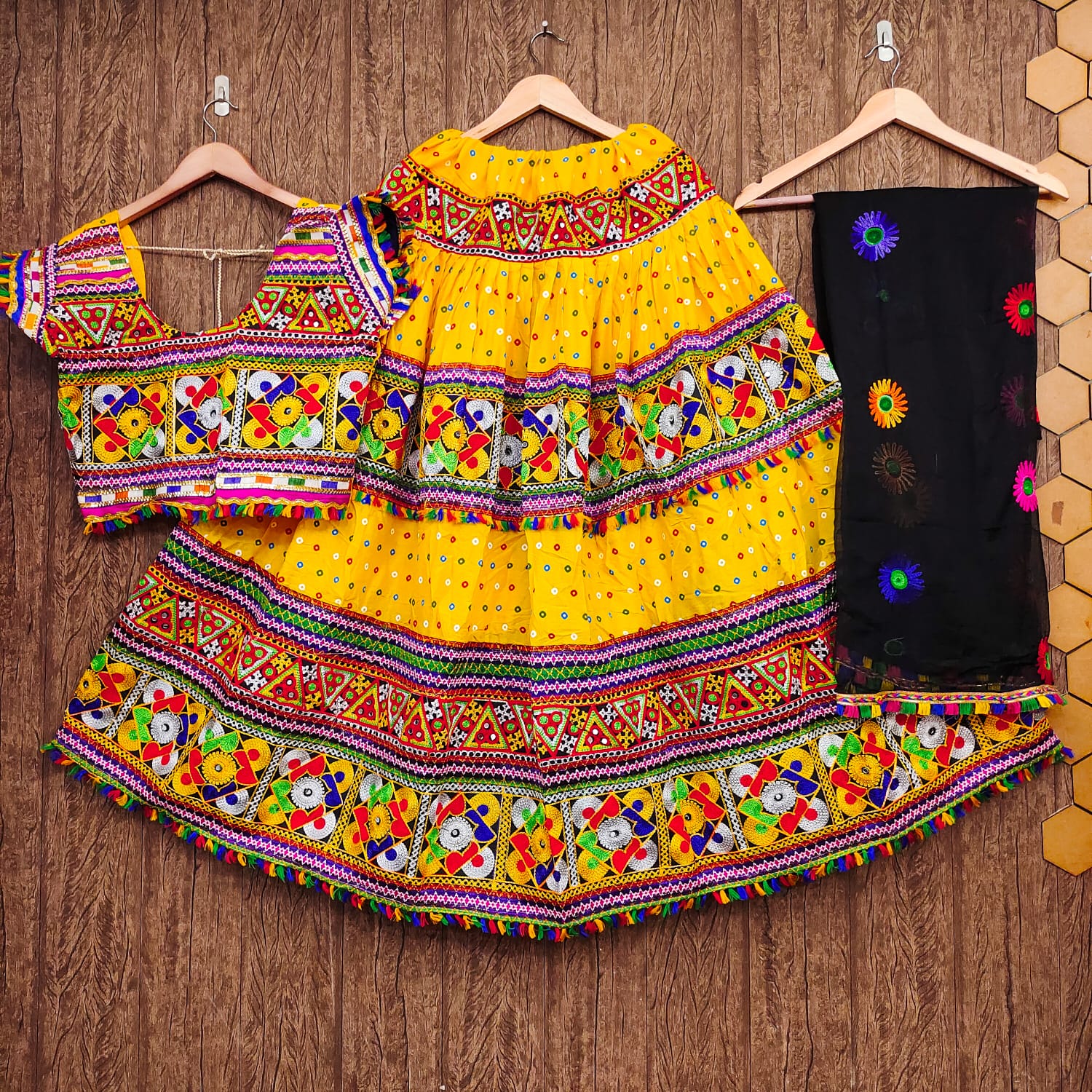 Navratri Traditional Wear Lehenga Choli