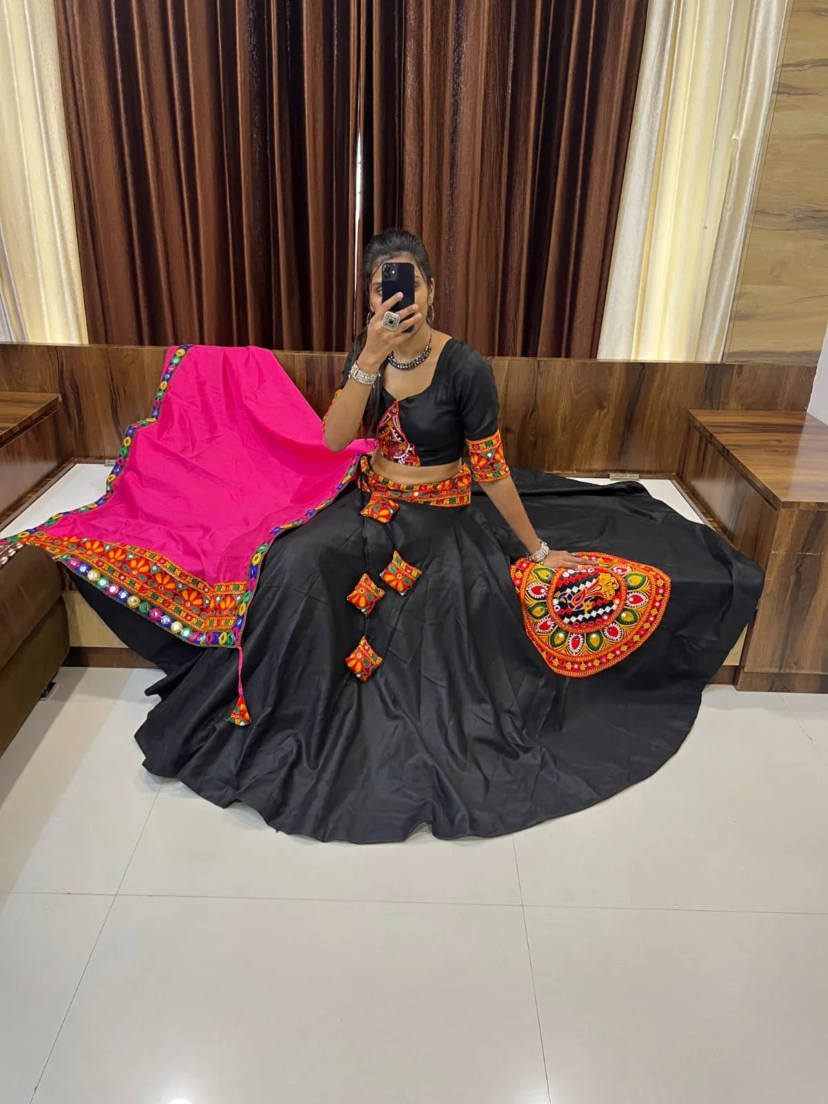 RAJWADI VOL -8 NAVRATRI SPECIAL TRADITIONAL CHANIYA CHOLI D.NO. 7049 - Anant Exports