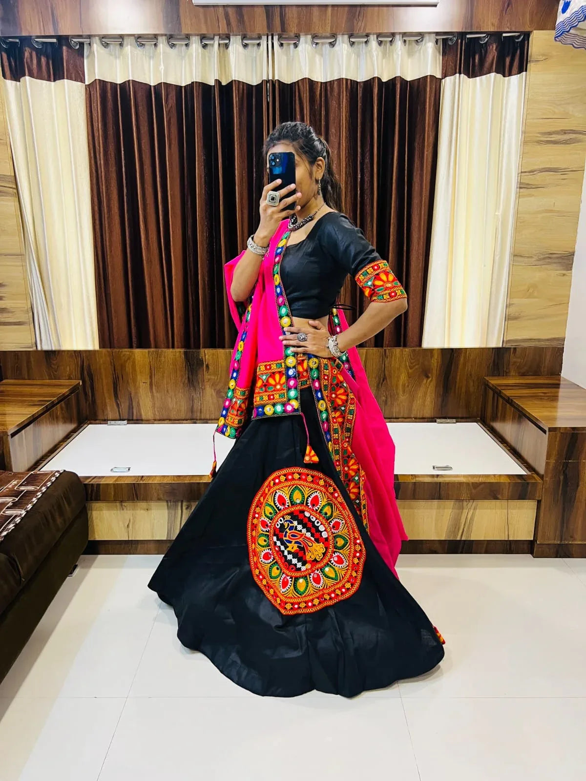 RAJWADI VOL -8 NAVRATRI SPECIAL TRADITIONAL CHANIYA CHOLI D.NO. 7049 - Anant Exports