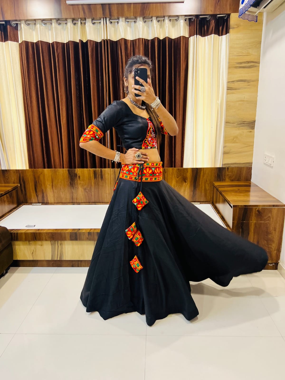 RAJWADI VOL -8 NAVRATRI SPECIAL TRADITIONAL CHANIYA CHOLI D.NO. 7049