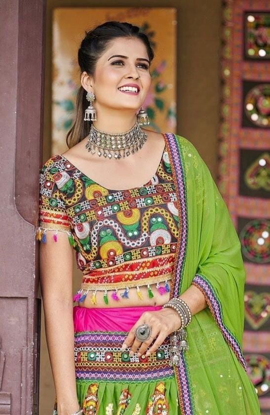 Dholida Vol-1 Designer Party Wear Navratri Chaniya Choli D.No. 1002