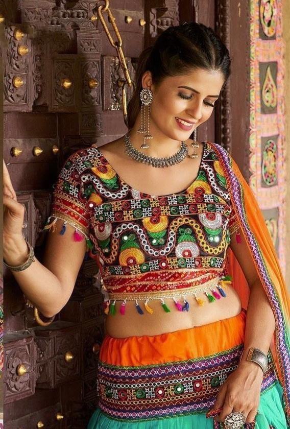 Dholida Vol-1 Designer Party Wear Navratri Chaniya Choli D.No. 1005 - Anant Exports