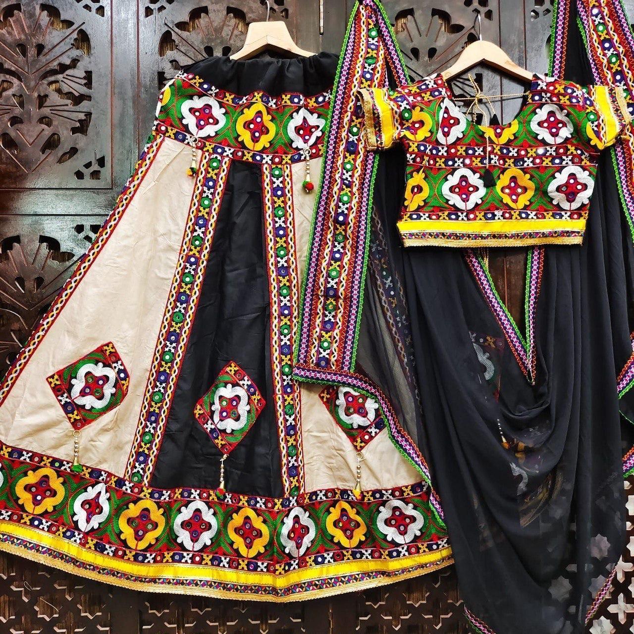 Chakor Vol-1 Navratri Wear Chaniya Choli D.No. 1003 - Anant Exports