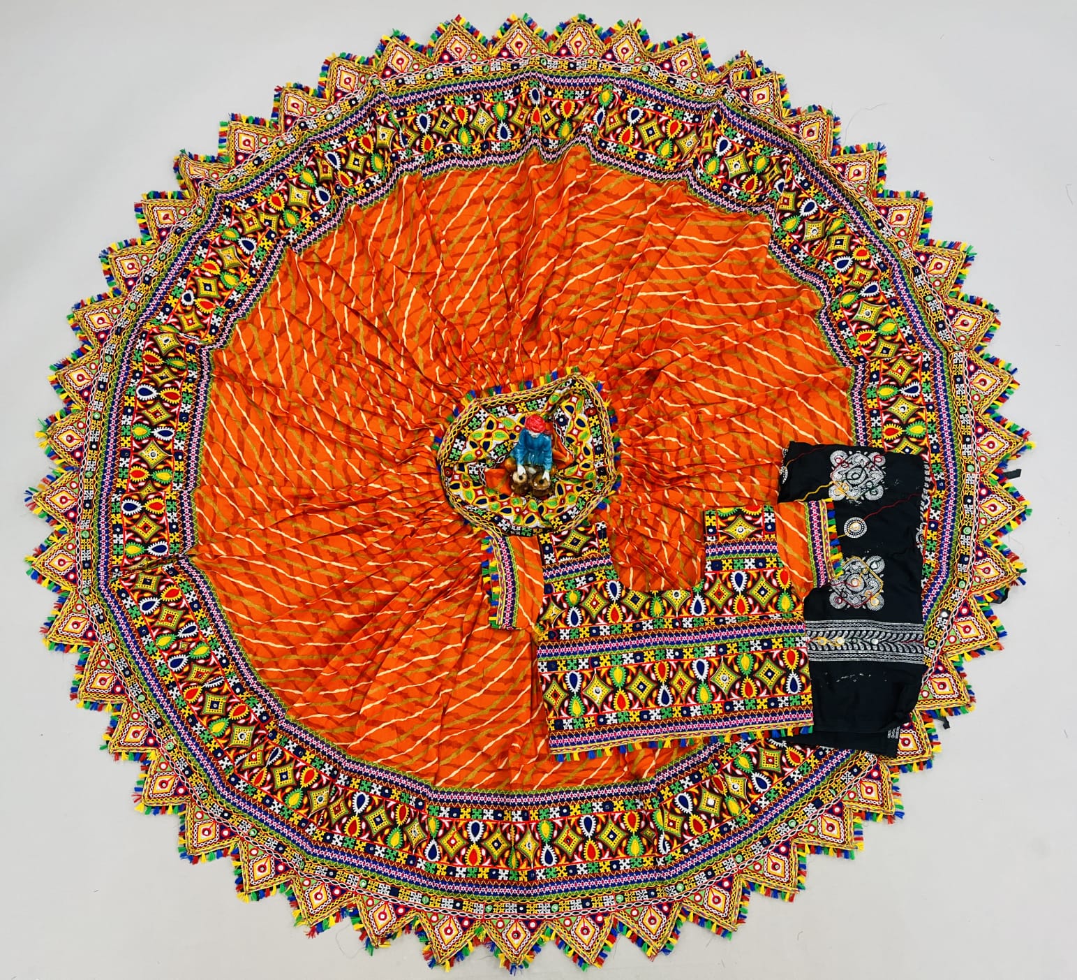 Navratri Traditional Lehriya Lehenga