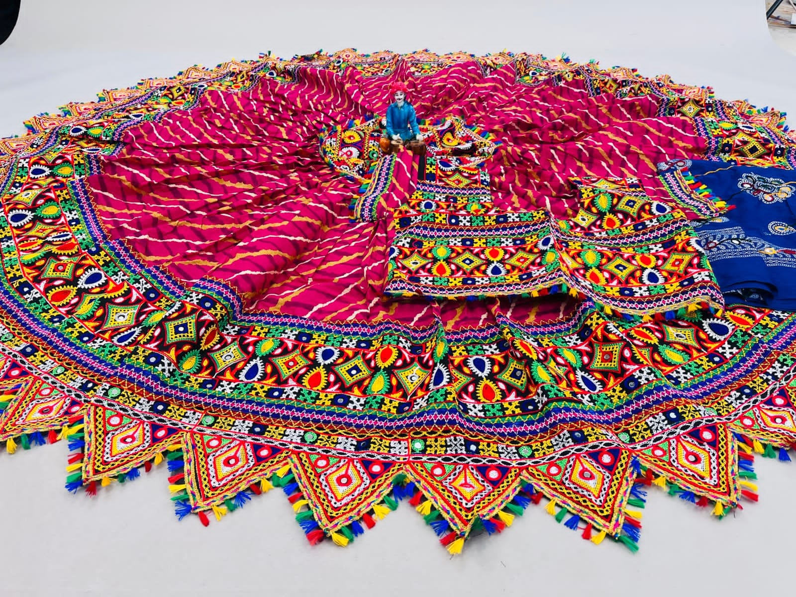 Navratri Traditional Lehriya Lehenga