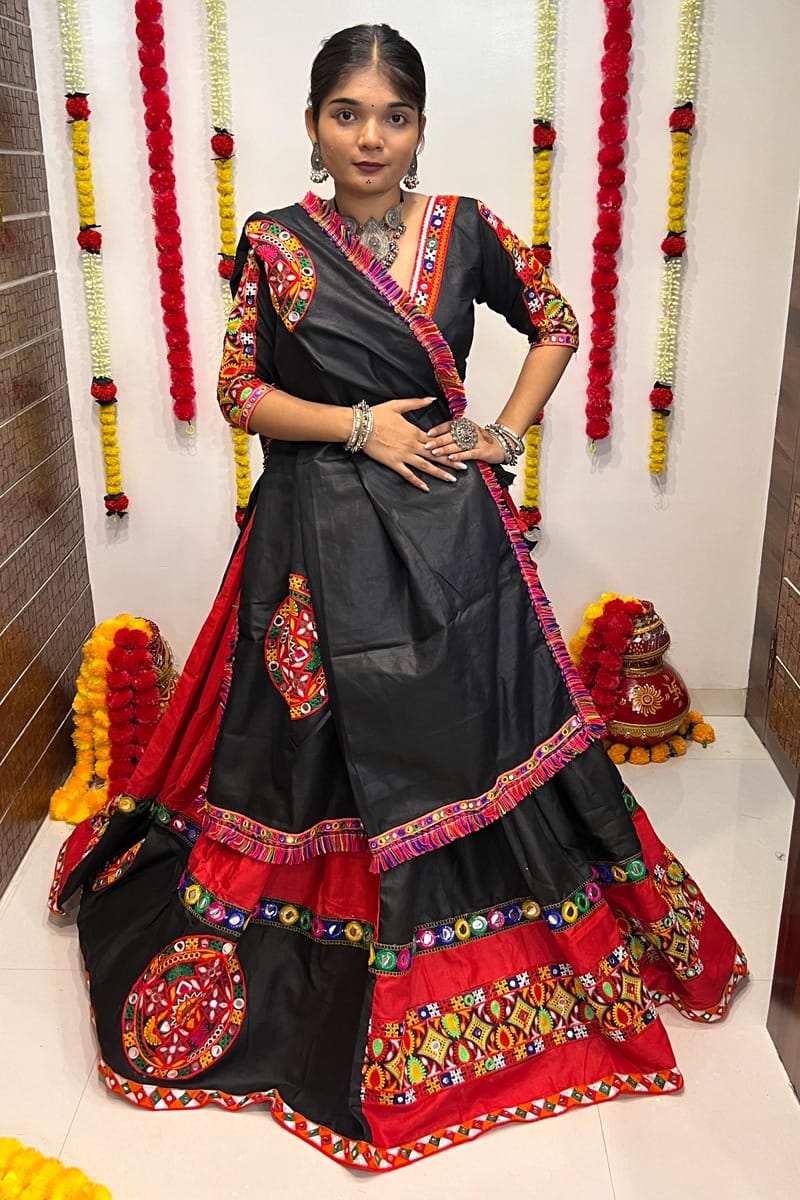 Navratri Special Traditional Looks For Lehenga choli Dno 7043