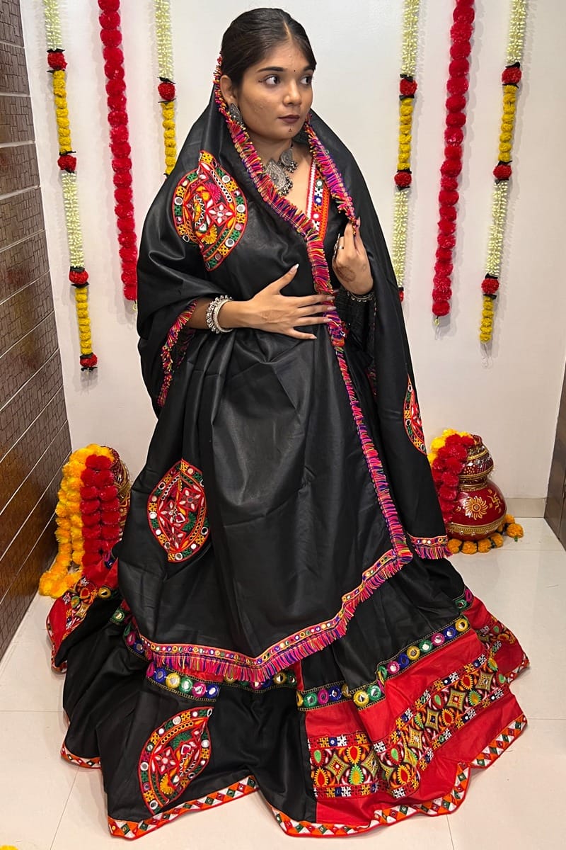 Navratri Special Traditional Looks For Lehenga choli Dno 7043