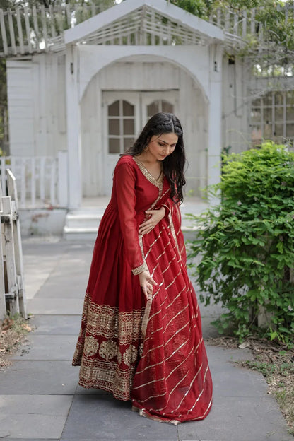 Occasion Wear Fancy Gown D.No. 9150 - Anant Exports
