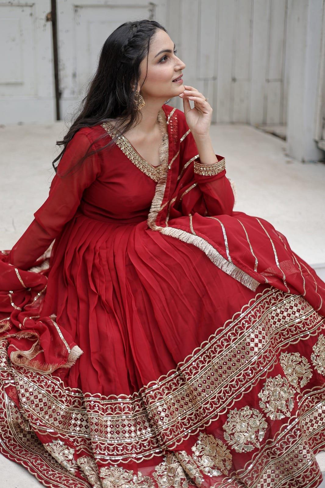 Occasion Wear Fancy Gown D.No. 9150 - Anant Exports