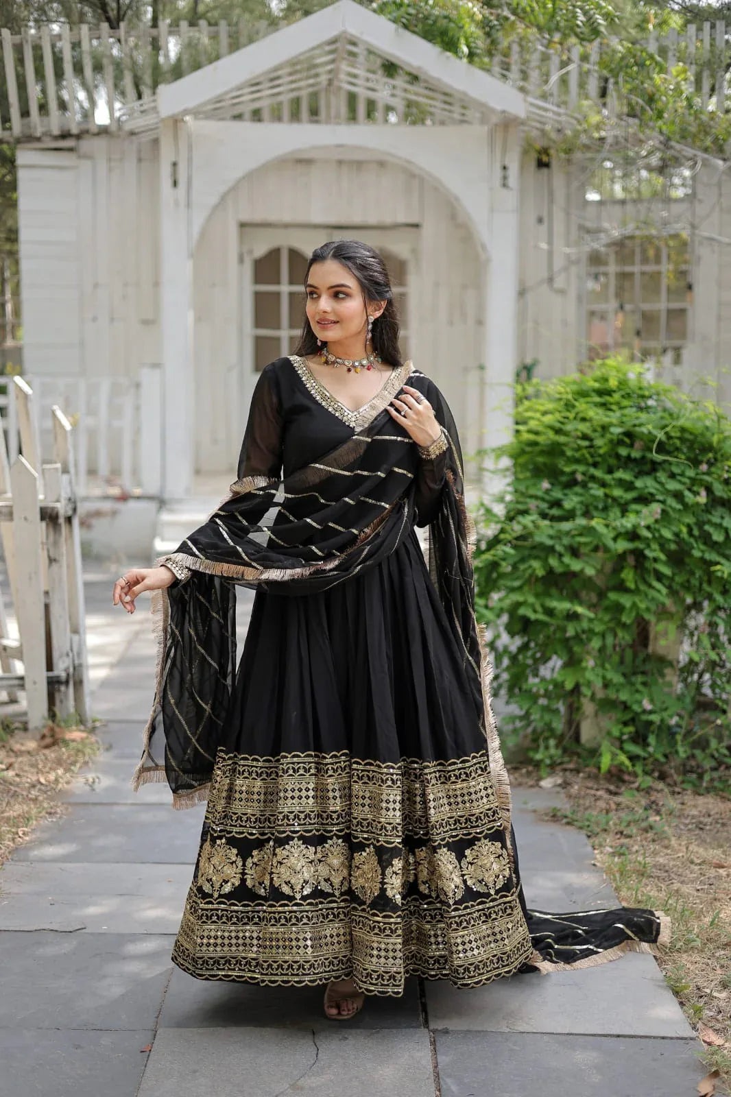 Occasion Wear Fancy Gown D.No. 9150 - Anant Exports