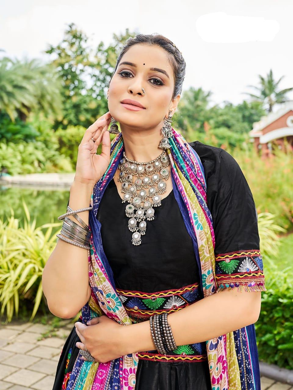 Sahiyar Vol 4 Designer Party Wear Navratri Chaniya Choli D.No.3002 - Anant Exports