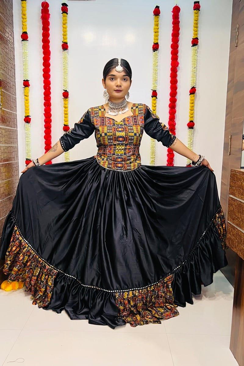 NAVRATRI WEAR CHANIYA CHOLI D.NO. 7058 - Anant Exports