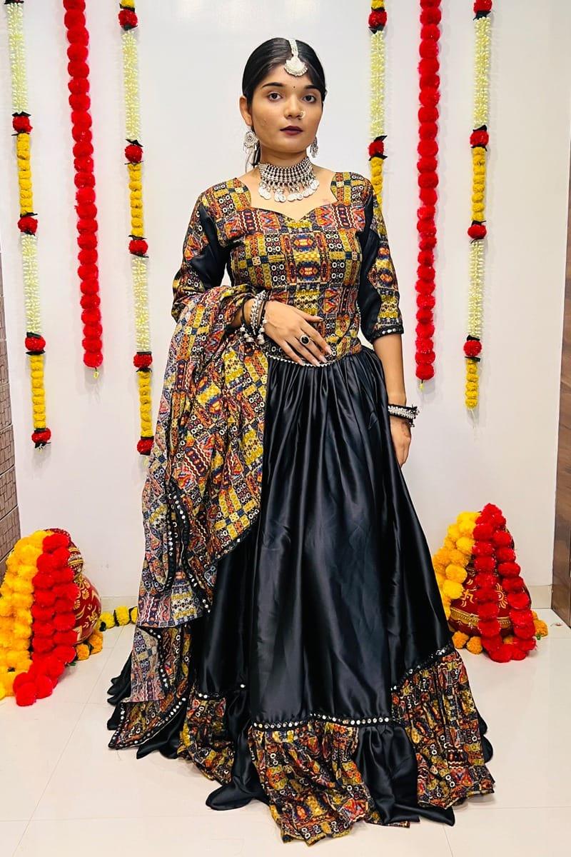 NAVRATRI WEAR CHANIYA CHOLI D.NO. 7058 - Anant Exports