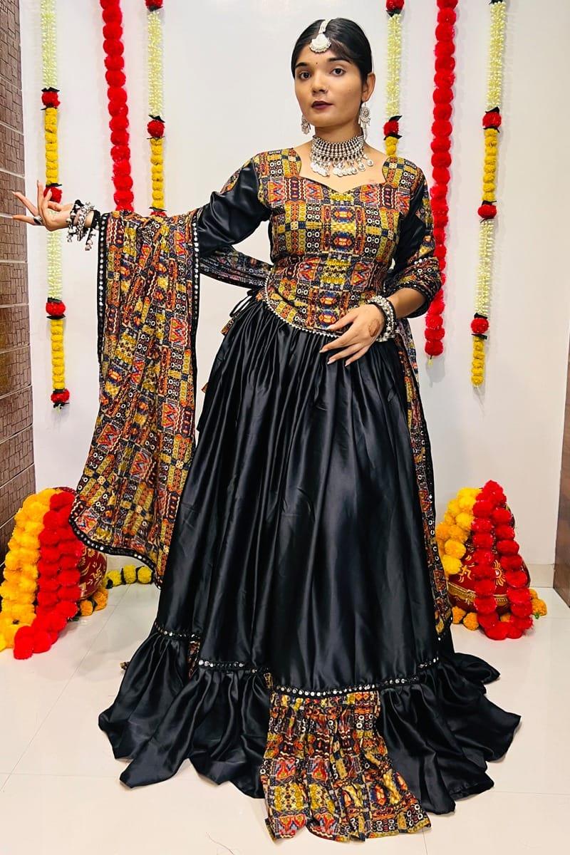 NAVRATRI WEAR CHANIYA CHOLI D.NO. 7058 - Anant Exports