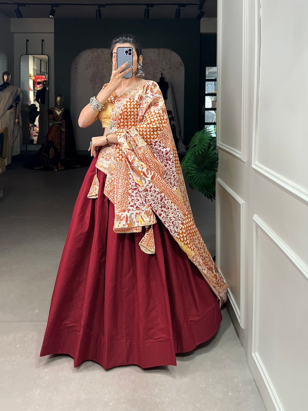 Navratri Wear Lehenga Choli D.No. 1636