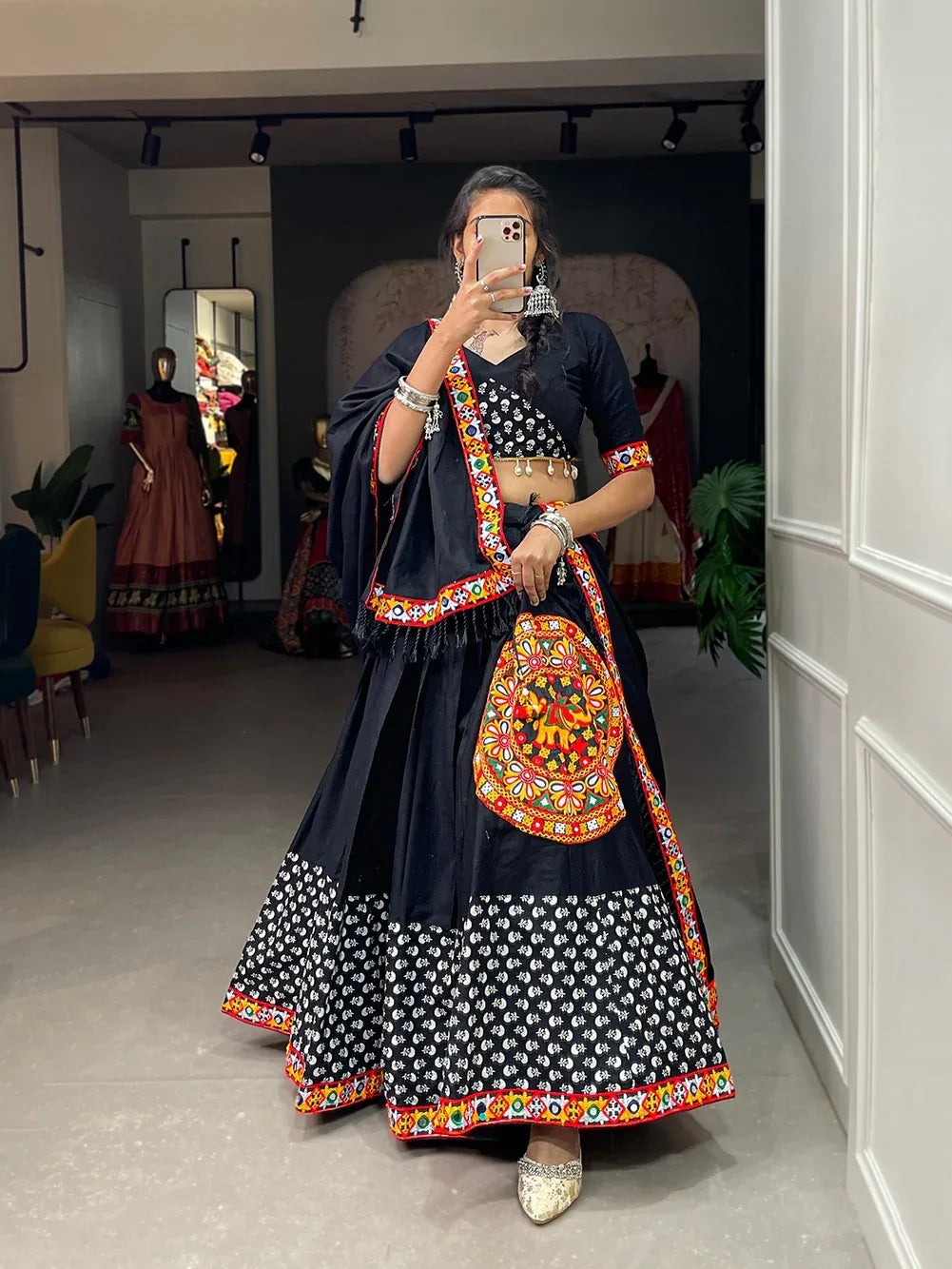 Traditional Wear garba Chaniya Choli - Anant Exports