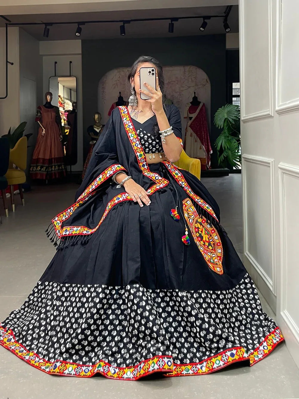 Traditional Wear garba Chaniya Choli - Anant Exports