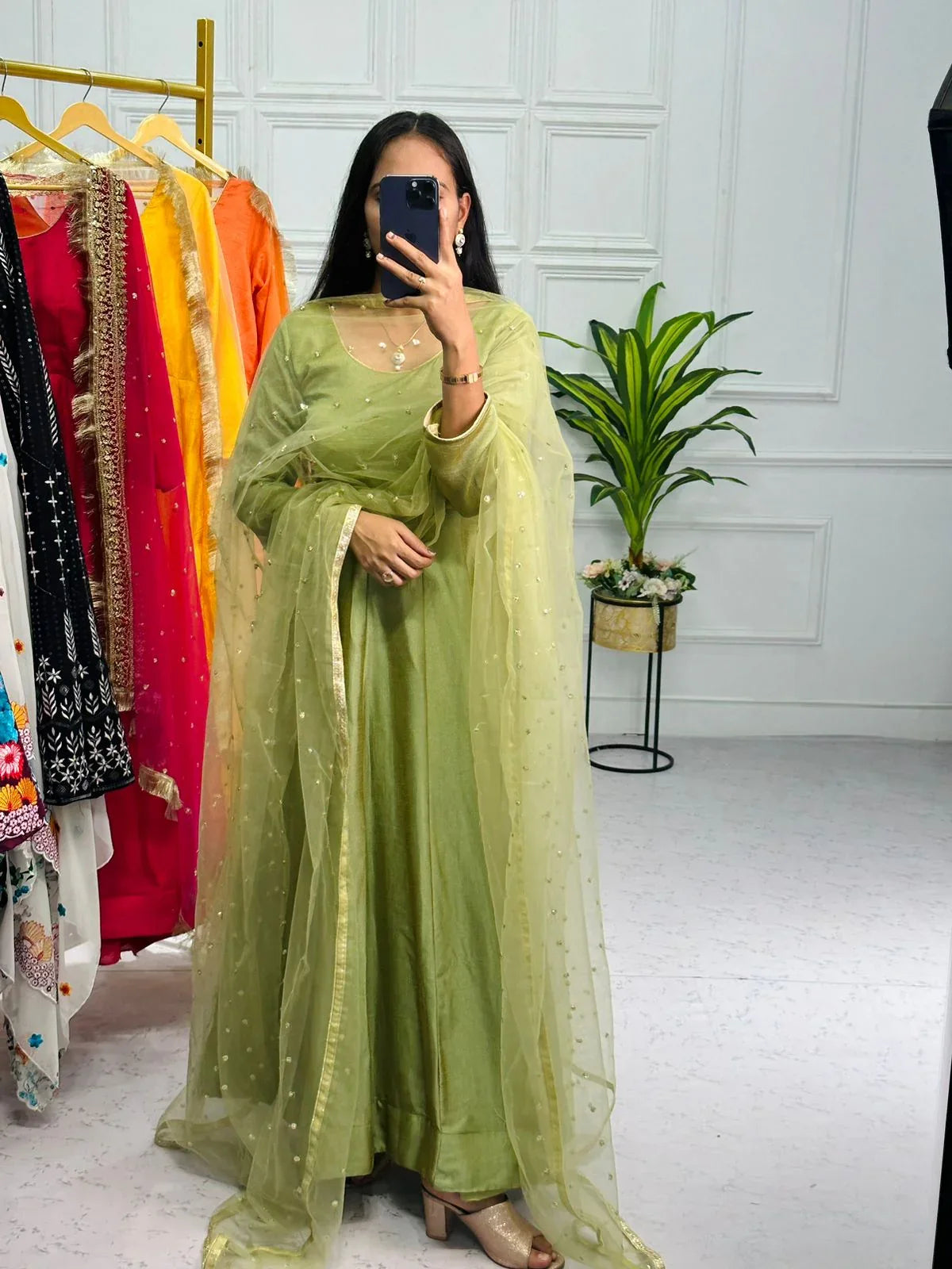 Wedding Wear Fancy Gown D.No. 1030 - Anant Exports