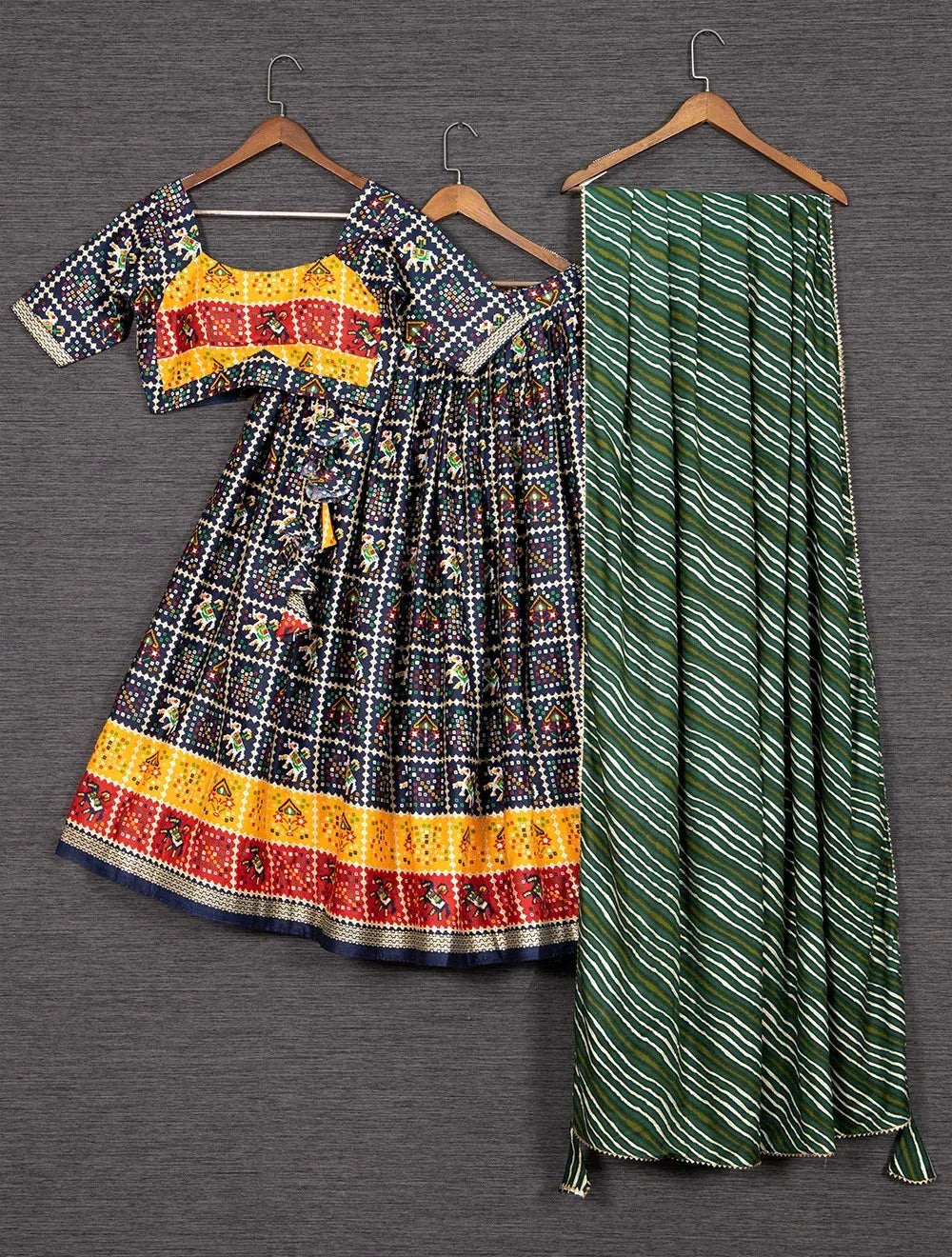 Traditional Wear Navratri Chaniya Choli D.No. 1638 - Anant Exports