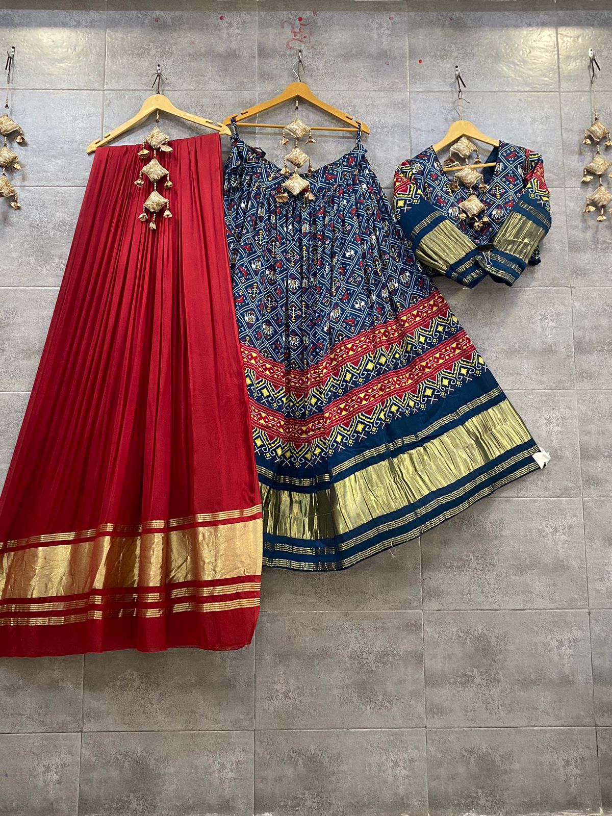 Pure Gaji Lagdi Pallu Chaniya Choli