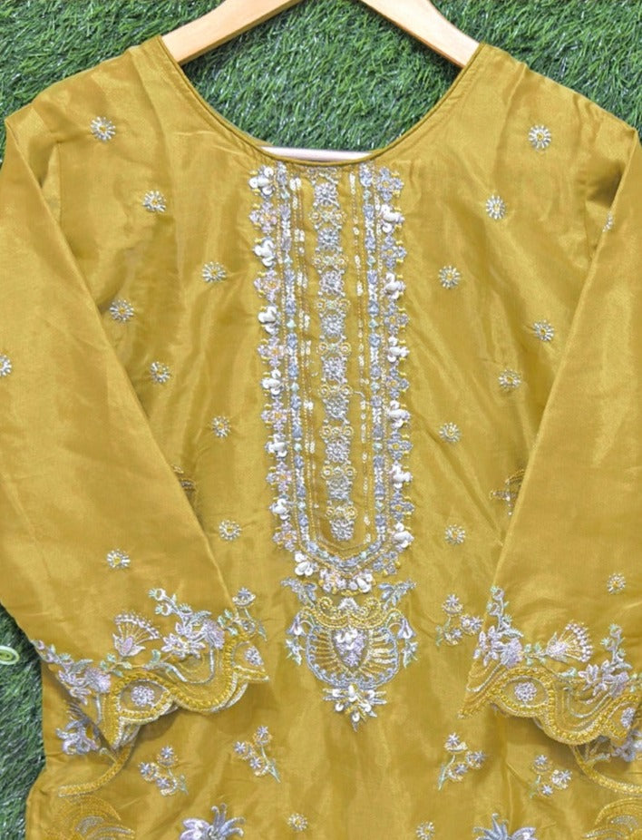 Ramsha Designer Readymade Pakistani Suit D.No.R-1123-A