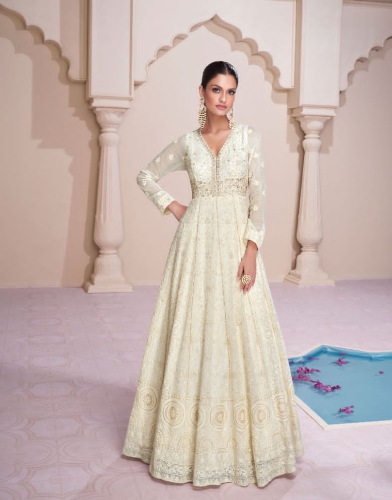 Sayuri Farida Georgette Designer Gown