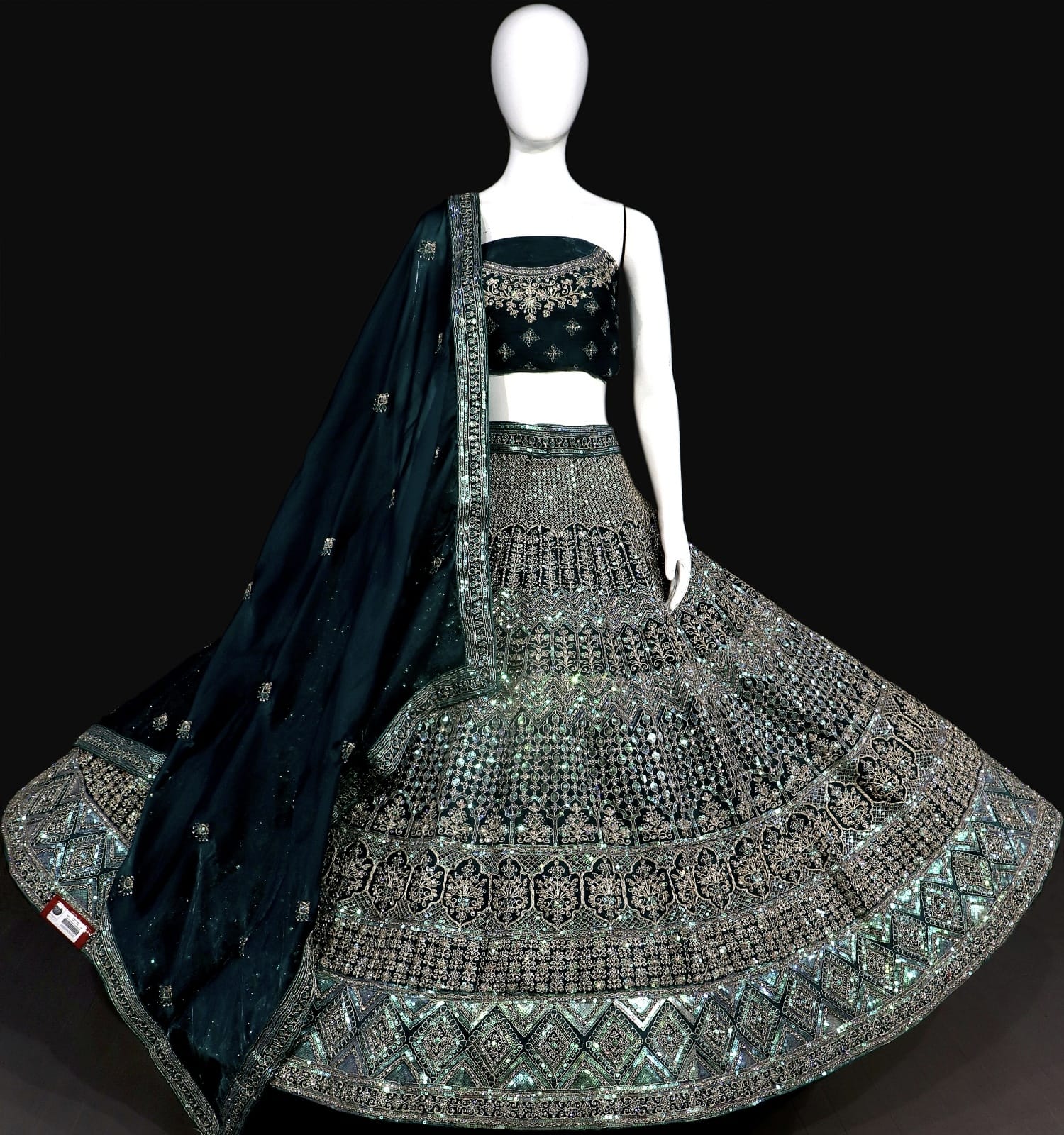 Beautiful Designer Wedding Wear Bridal Lehenga